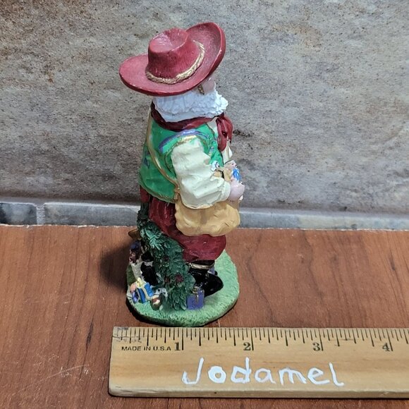 International Santa Claus Collection Padre Nicholas Brazil Figurine 1996 - Picture 10 of 10